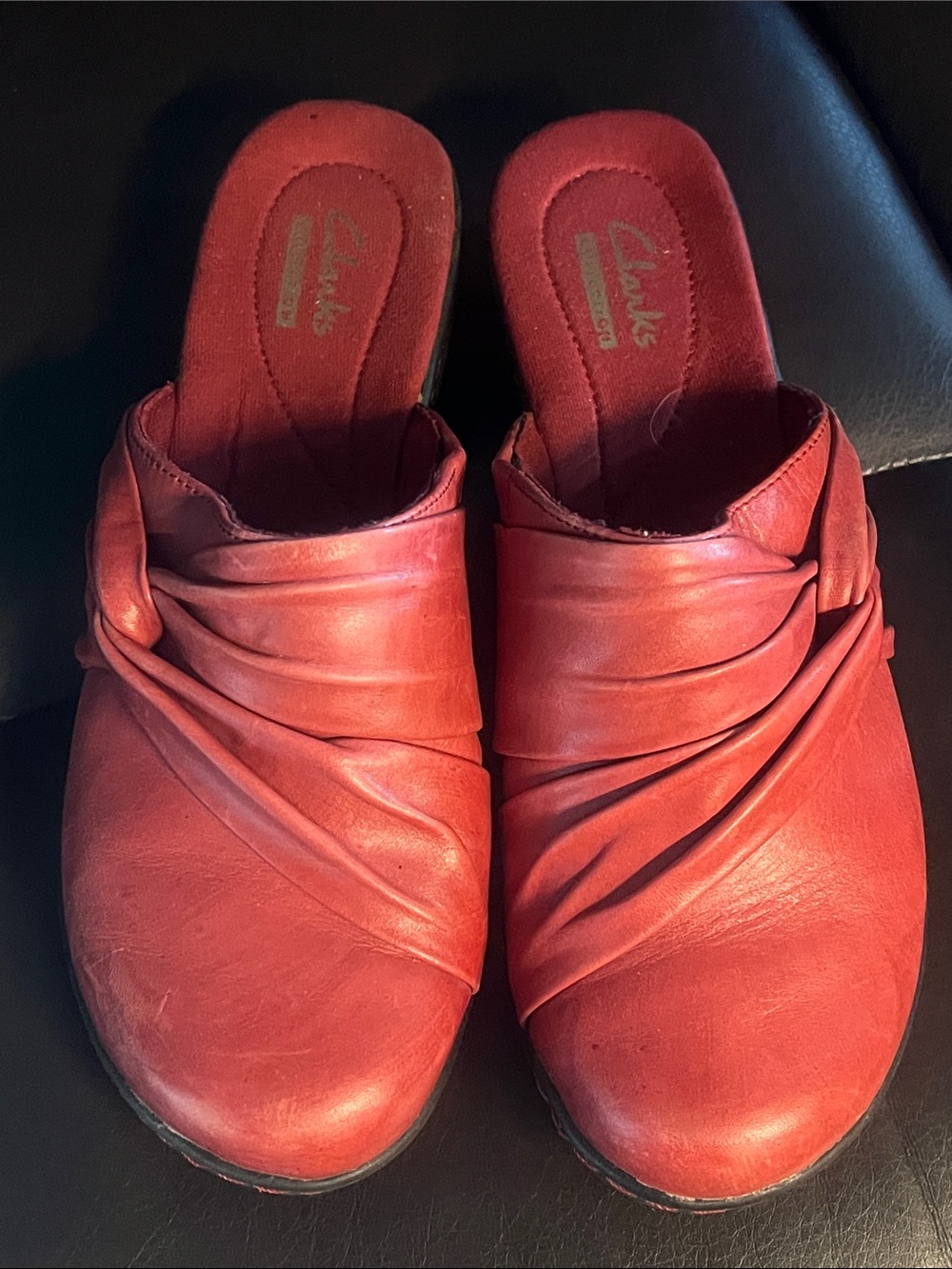 Clarks Womens Red Leather Leisa Deina Mule Style Shoes